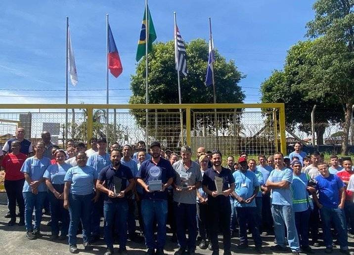 hutchinson news stellantis 